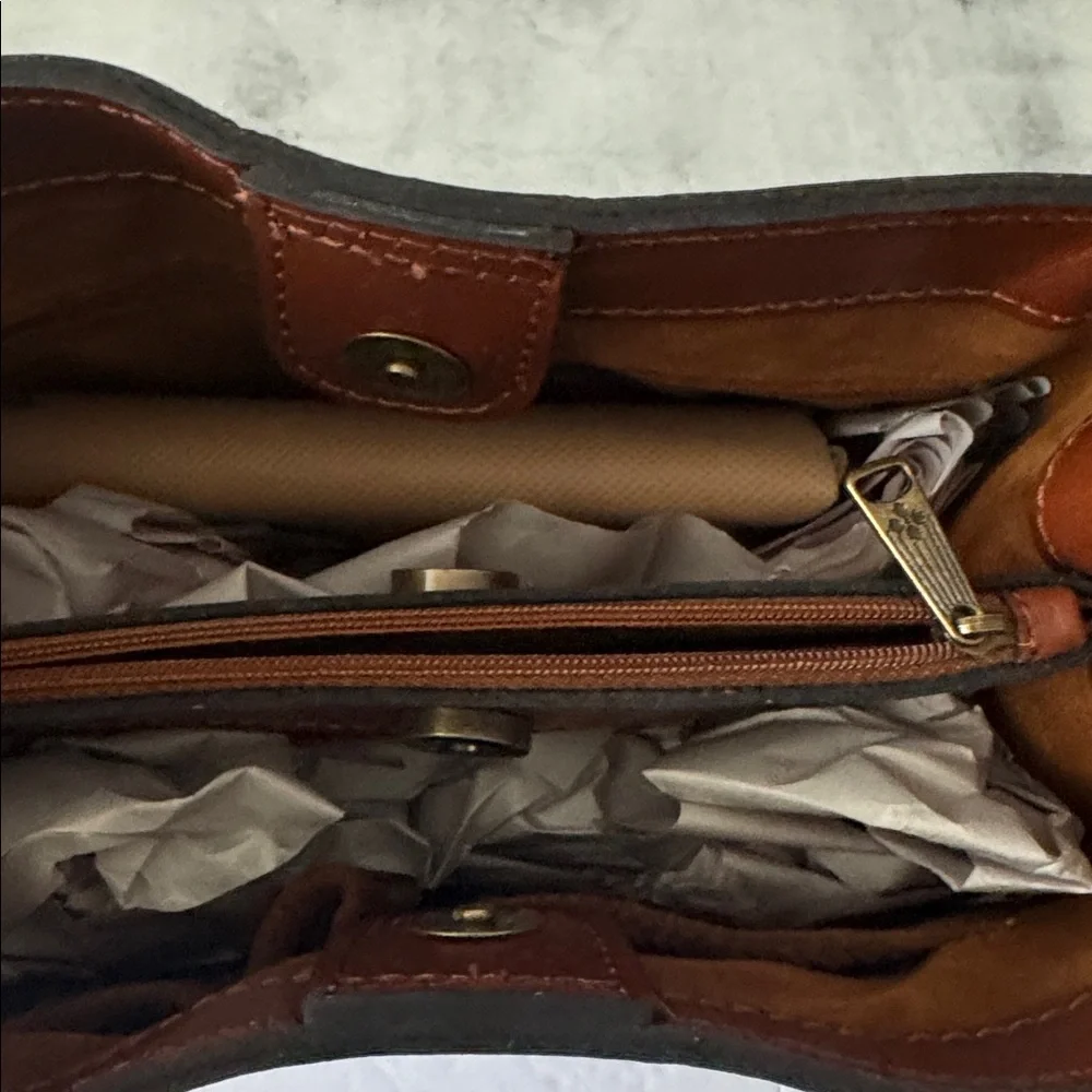 Patricia Nash Tooled Leather Ledra Bucket Crossbody Tote Handbag Tan